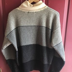 Liz Claiborne Turtleneck Sweater